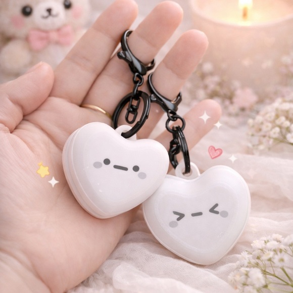 Cute Red Heart Keychains - Picture 6 of 8